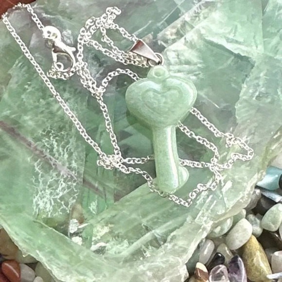 Maximalist colorful big chunky carved Aventurine key 925 silver necklace - Picture 1 of 6